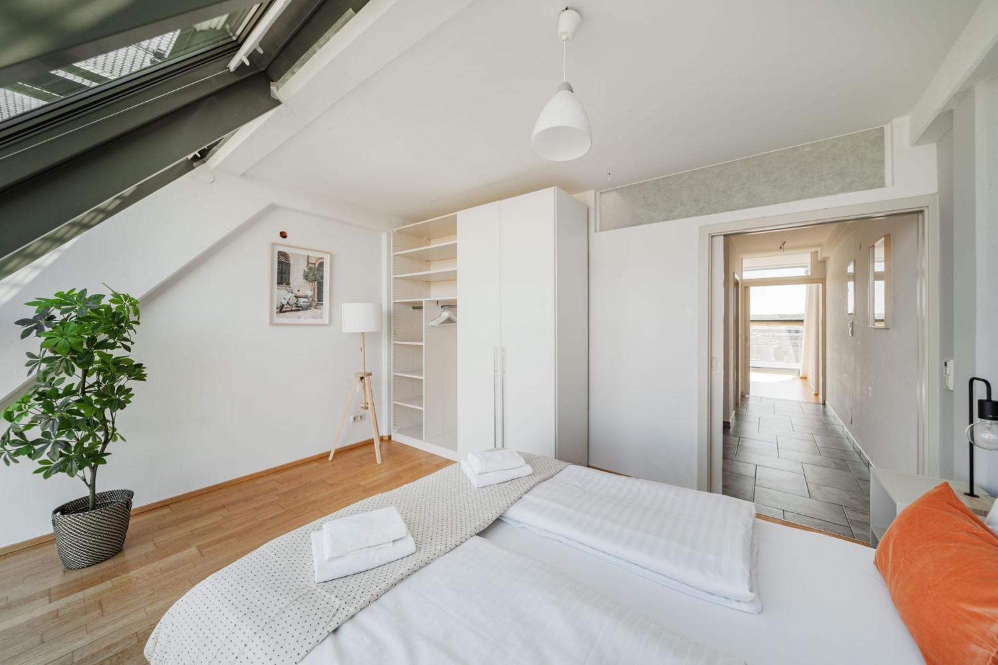 Apartments Next To Schoenbrunn - Free Parking !!! Viena Exterior foto